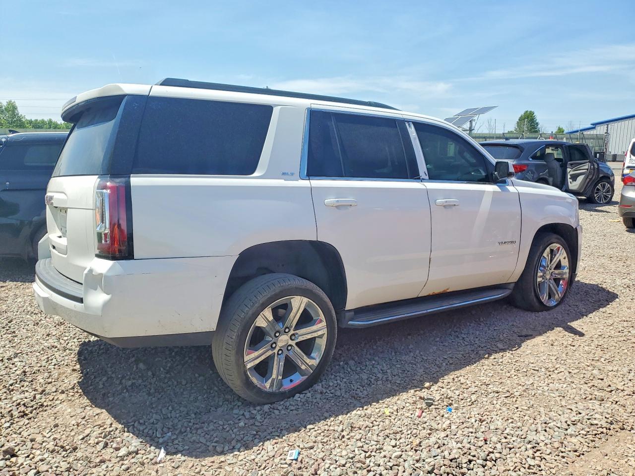 2015 Gmc Yukon Slt White vin: 1GKS2BKC5FR267651