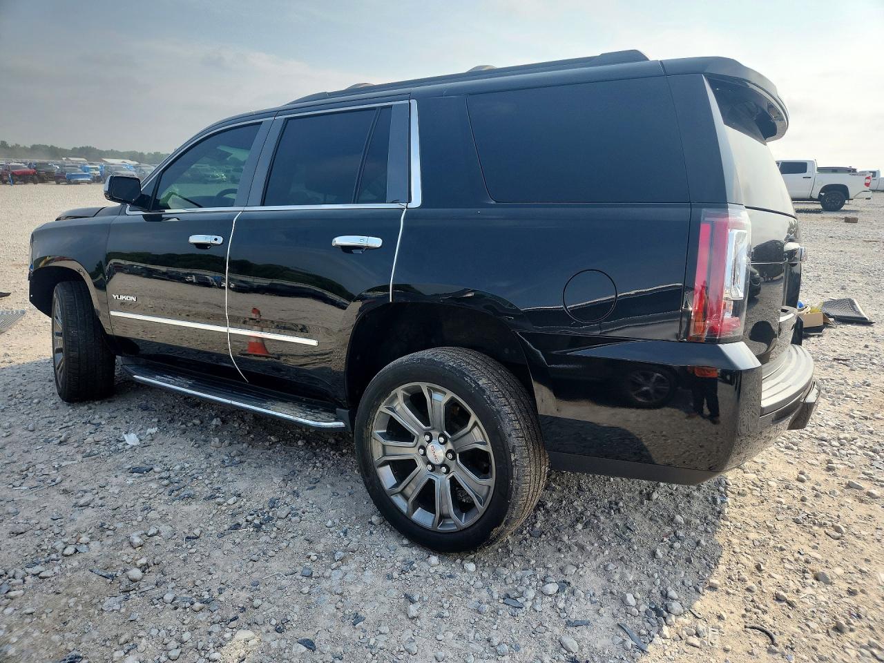 2015 Gmc Yukon Slt Black vin: 1GKS2BKC5FR664860