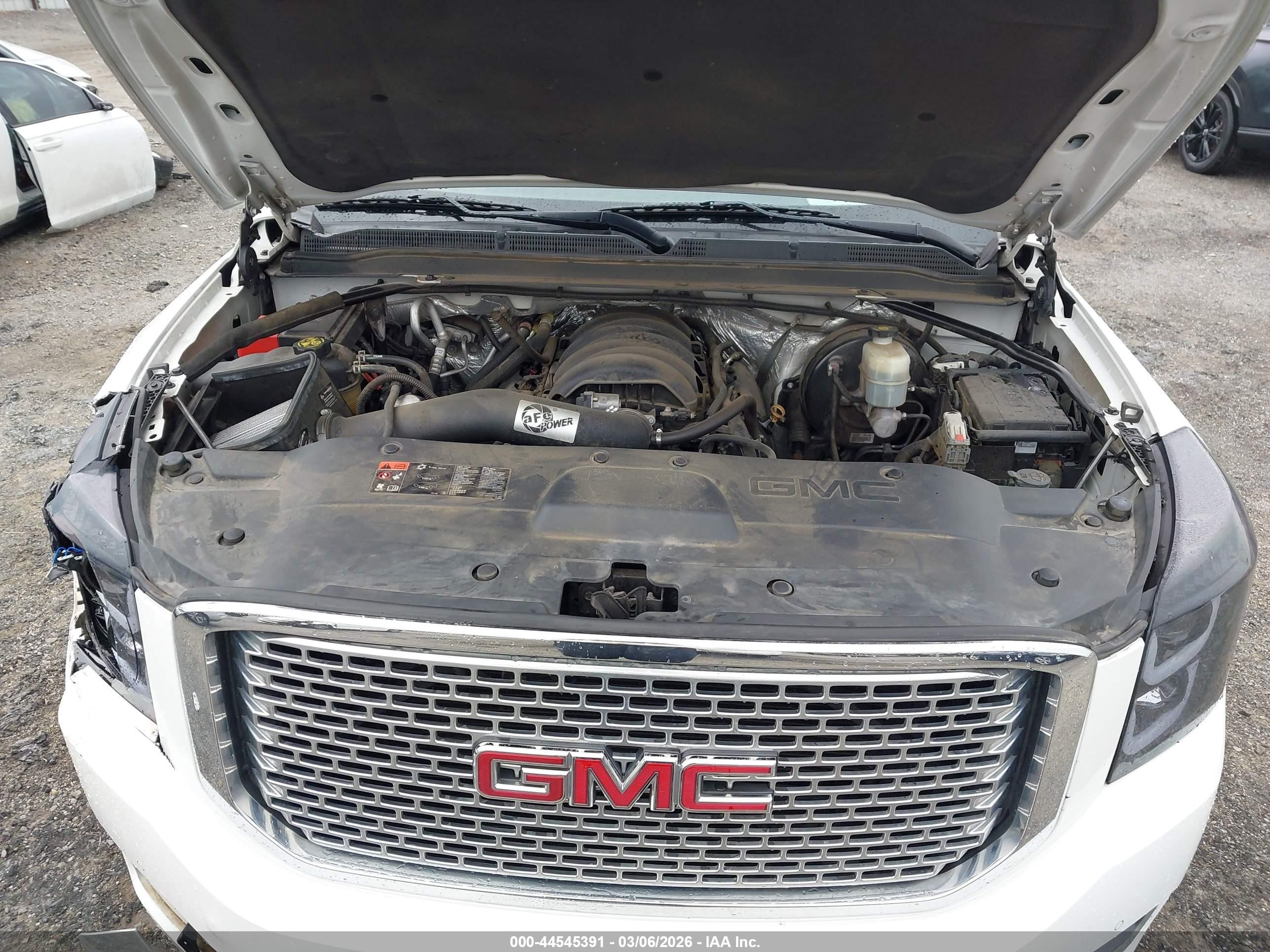 2015 Gmc Yukon Slt White vin: 1GKS2BKC6FR120559