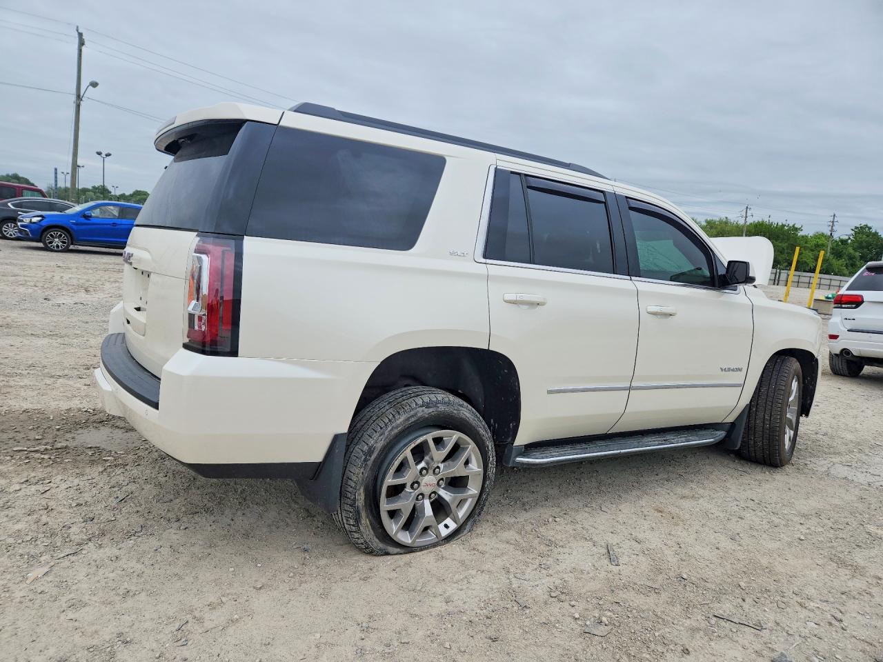 2015 Gmc Yukon Slt White vin: 1GKS2BKC6FR698807