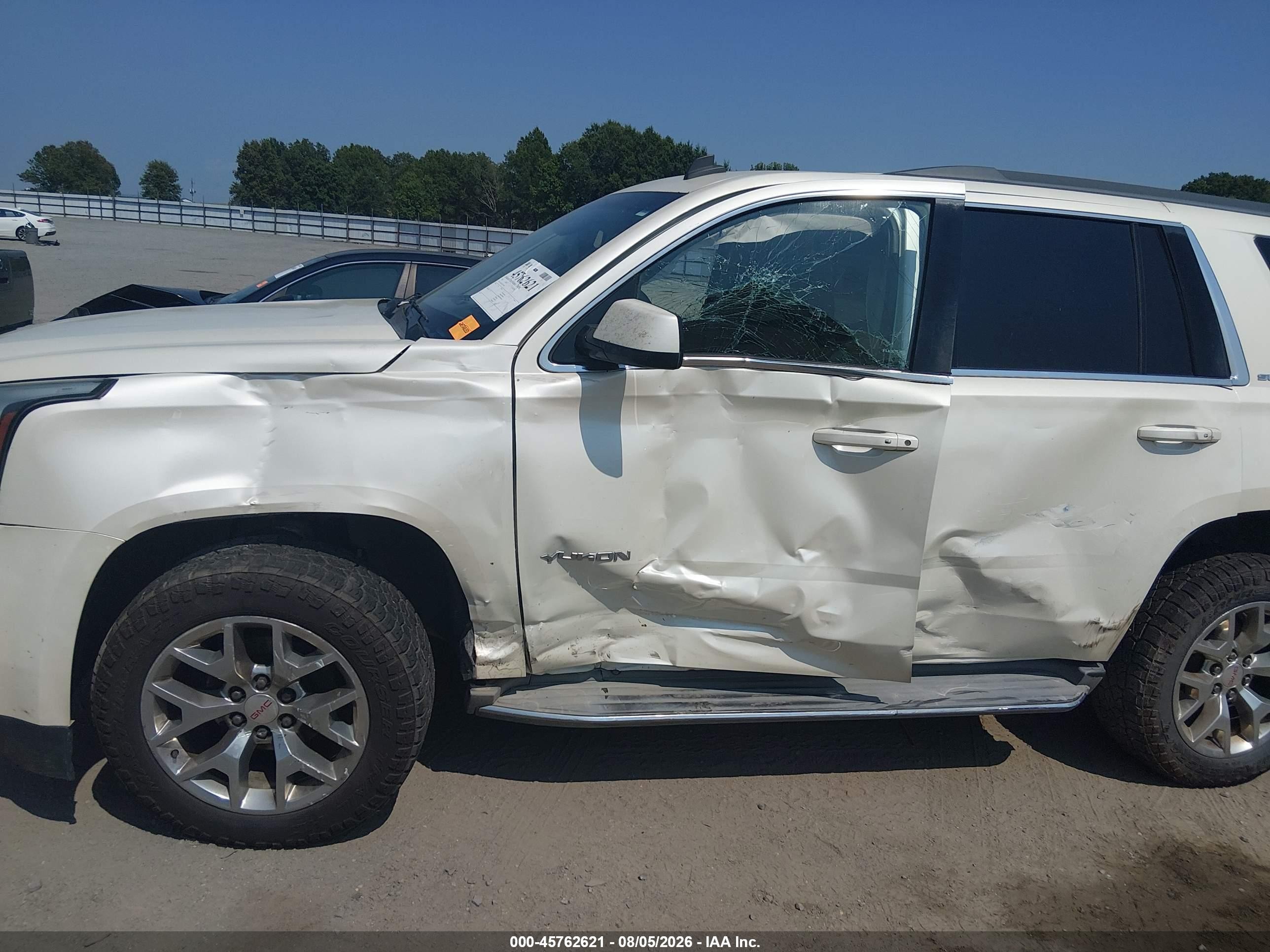 2015 Gmc Yukon Slt White vin: 1GKS2BKC7FR178289
