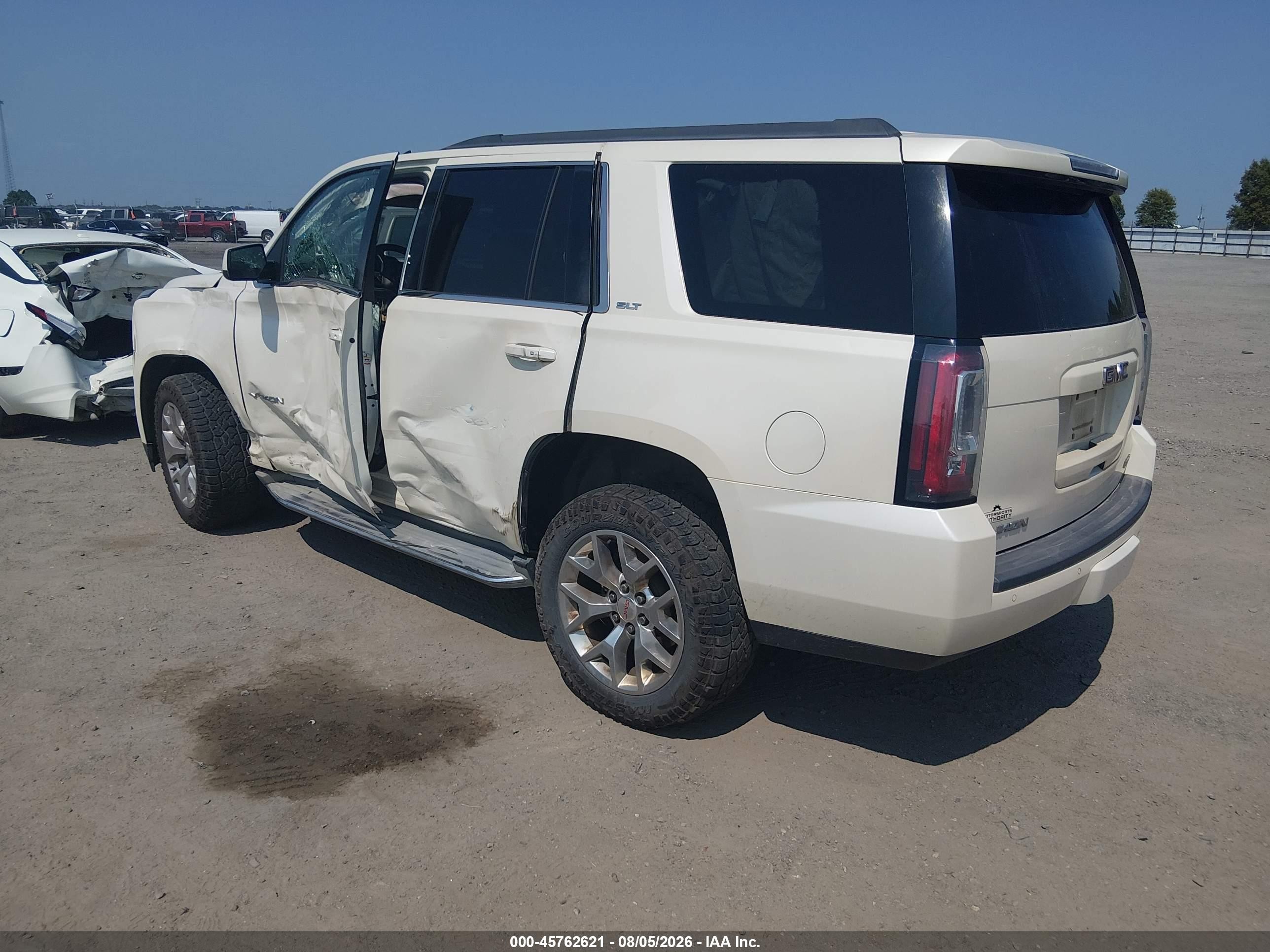 2015 Gmc Yukon Slt White vin: 1GKS2BKC7FR178289