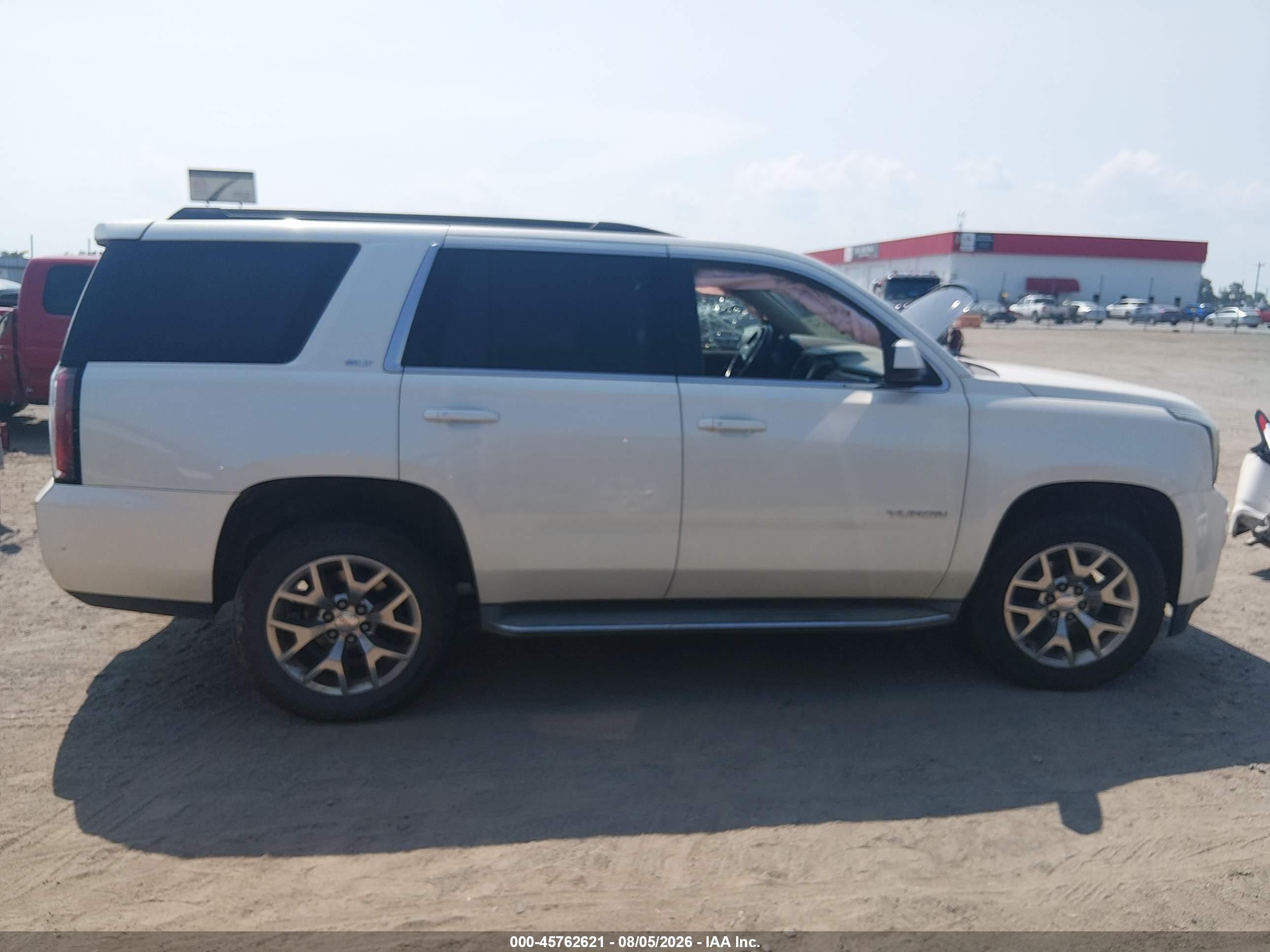 2015 Gmc Yukon Slt White vin: 1GKS2BKC7FR178289