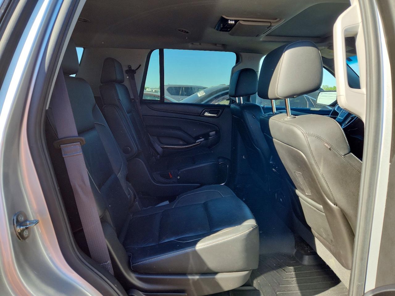 2016 Gmc Yukon Slt Silver vin: 1GKS2BKC7GR276255