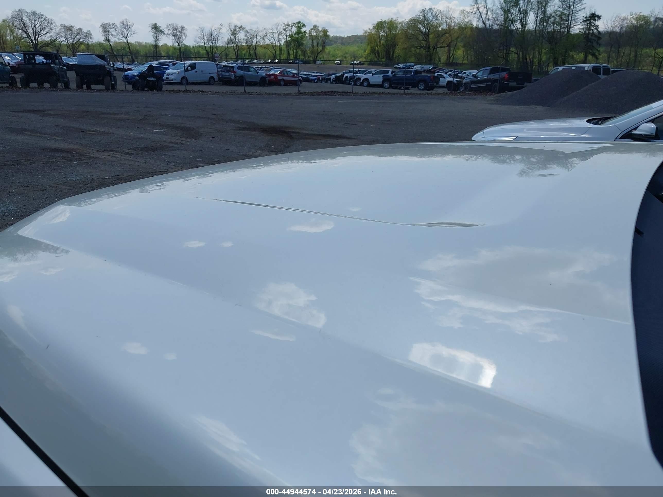 2015 Gmc Yukon Slt White vin: 1GKS2BKC8FR125746