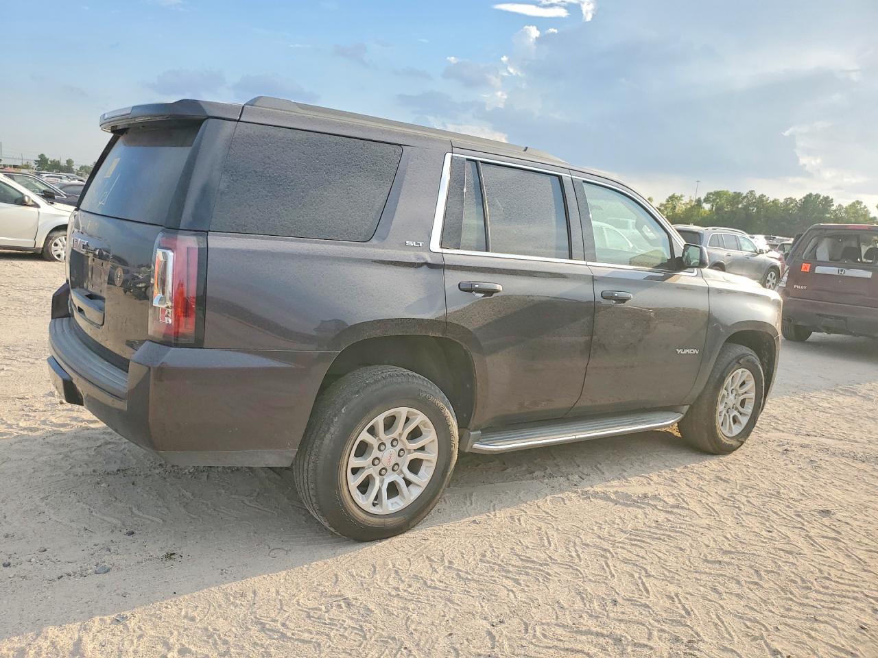 2015 Gmc Yukon Slt Серый vin: 1GKS2BKC8FR532255