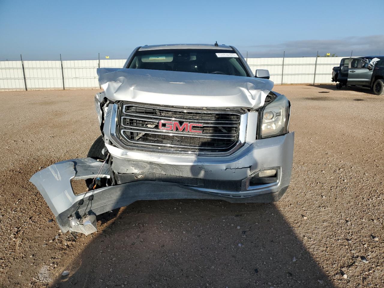 2015 Gmc Yukon Slt Silver vin: 1GKS2BKC9FR233485