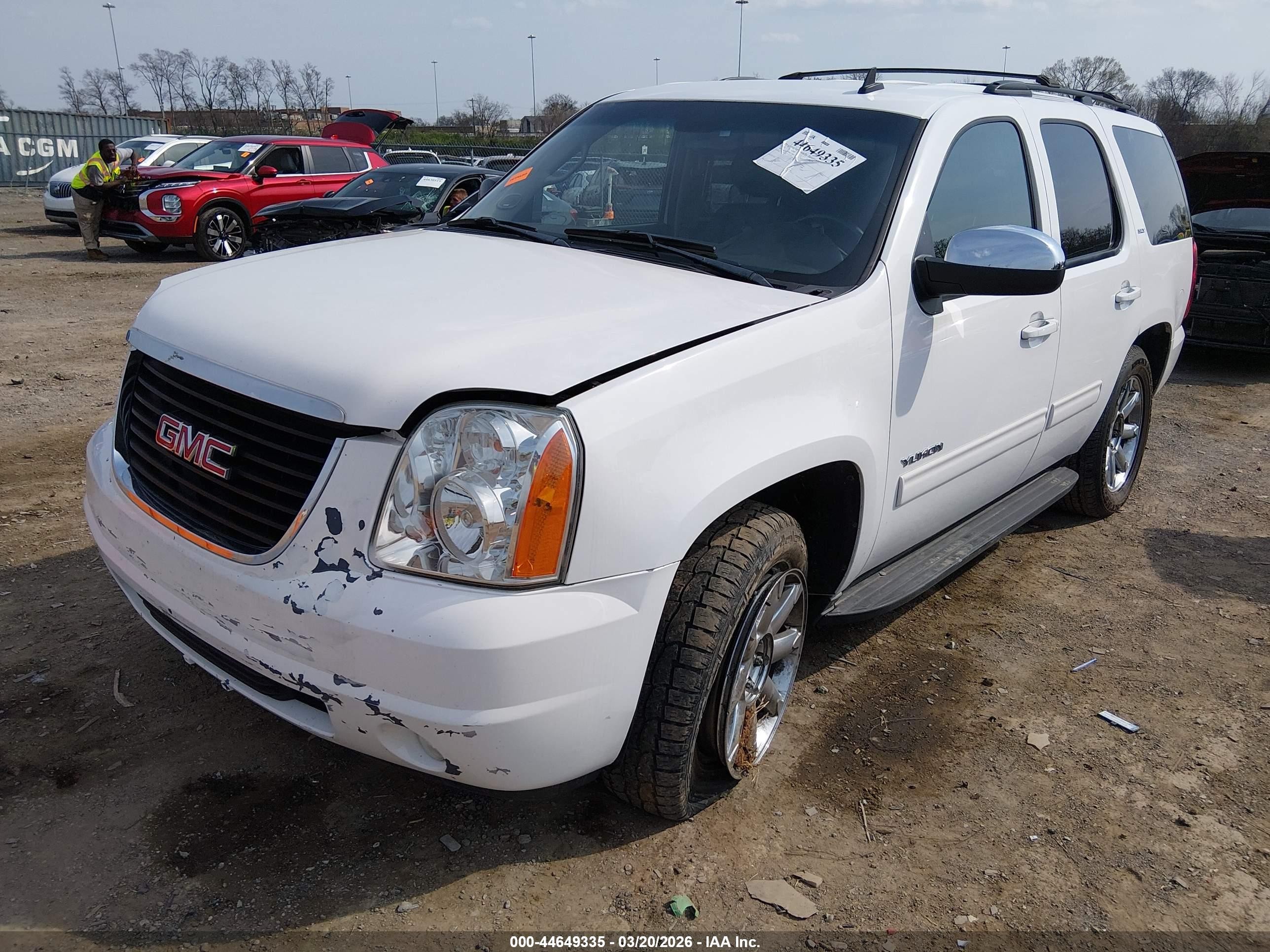 2011 Gmc Yukon Slt Белый vin: 1GKS2CE00BR259801