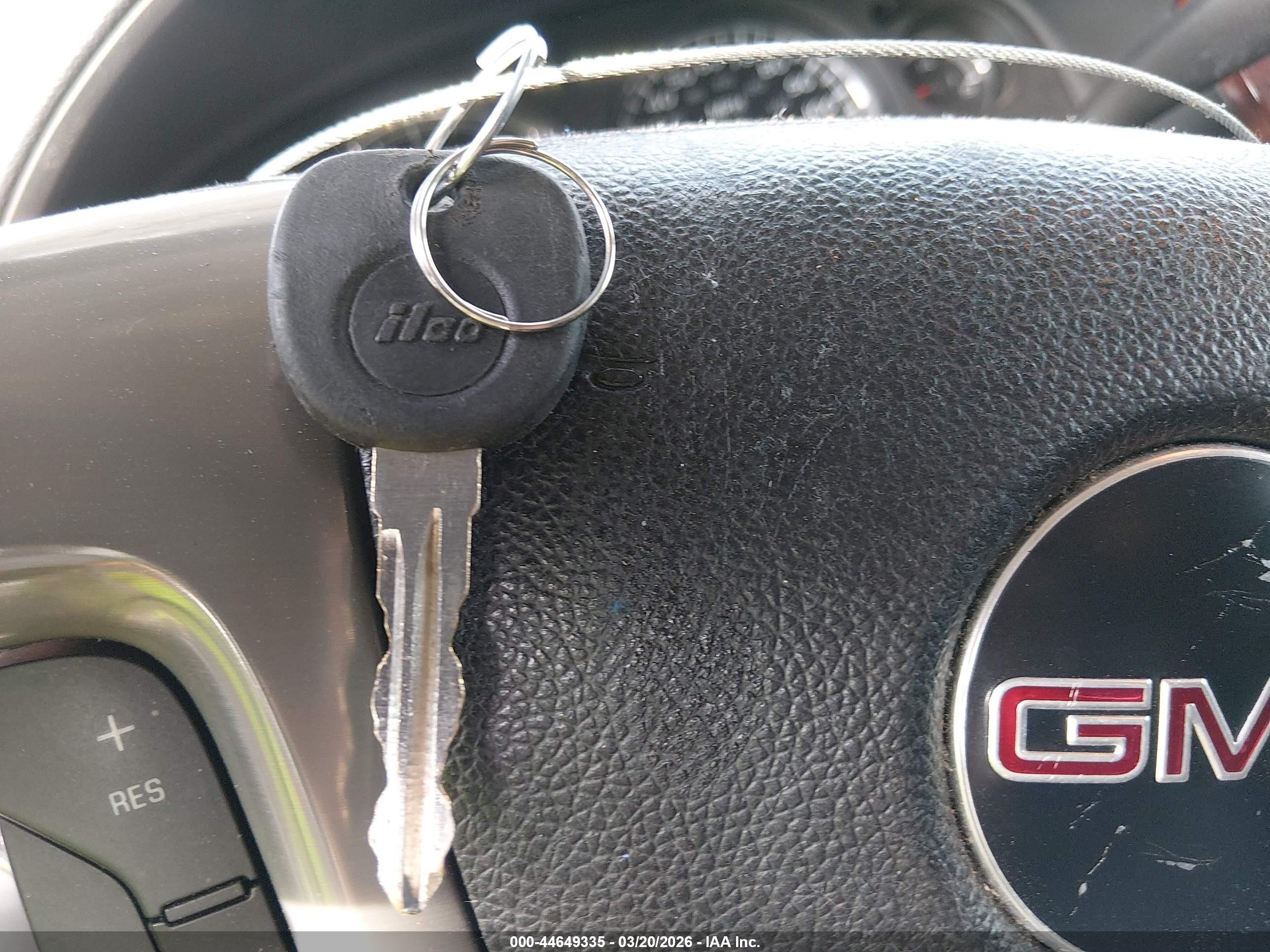 2011 Gmc Yukon Slt Белый vin: 1GKS2CE00BR259801