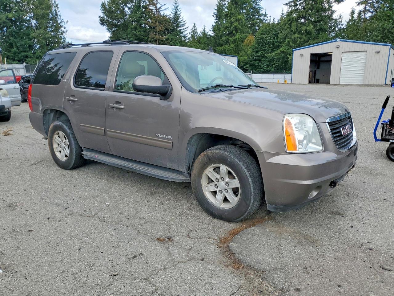 2011 Gmc Yukon Slt Серый vin: 1GKS2CE01BR238178