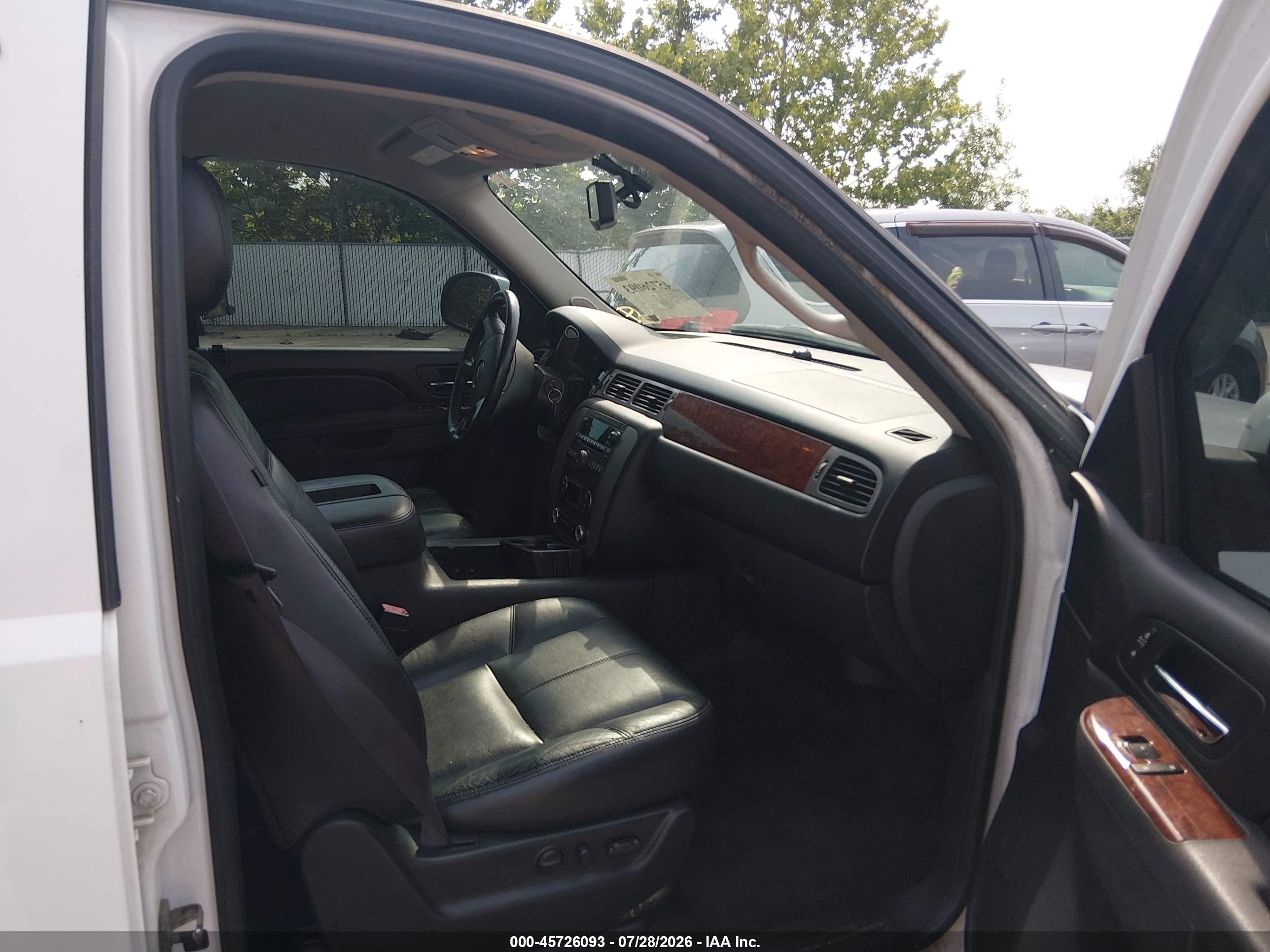 2011 Gmc Yukon Slt White vin: 1GKS2CE01BR346526