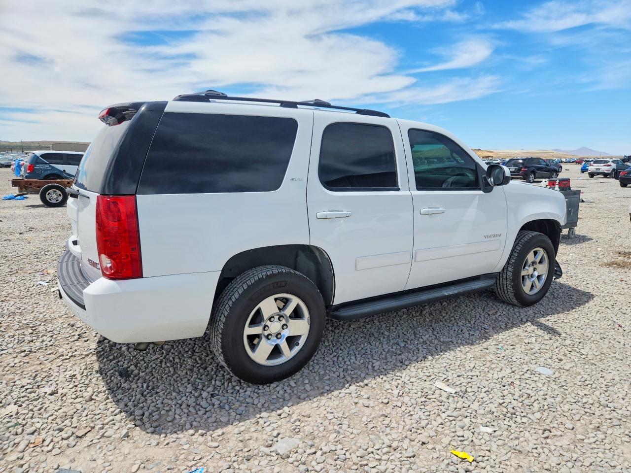2011 Gmc Yukon Slt White vin: 1GKS2CE02BR352545