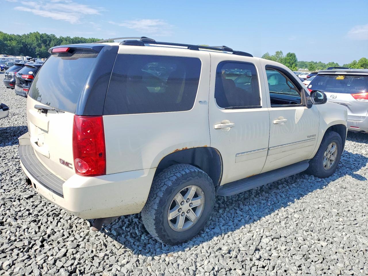 2012 Gmc Yukon Slt White vin: 1GKS2CE02CR161841