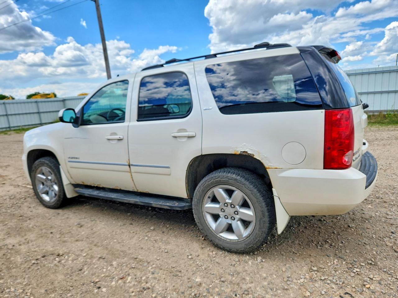 2012 Gmc Yukon Slt Белый vin: 1GKS2CE02CR301659