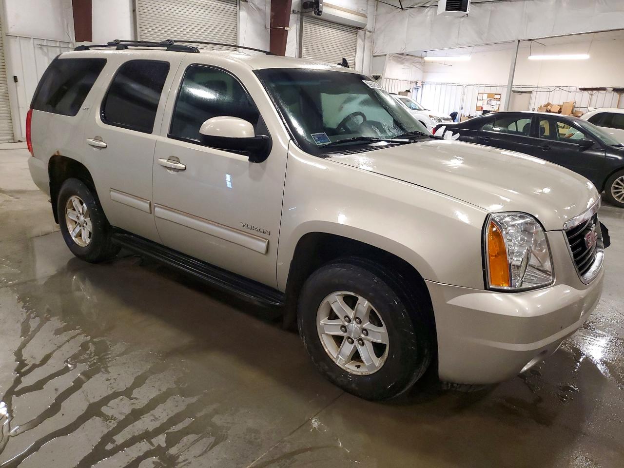 2014 Gmc Yukon Slt Бежевый vin: 1GKS2CE02ER223516