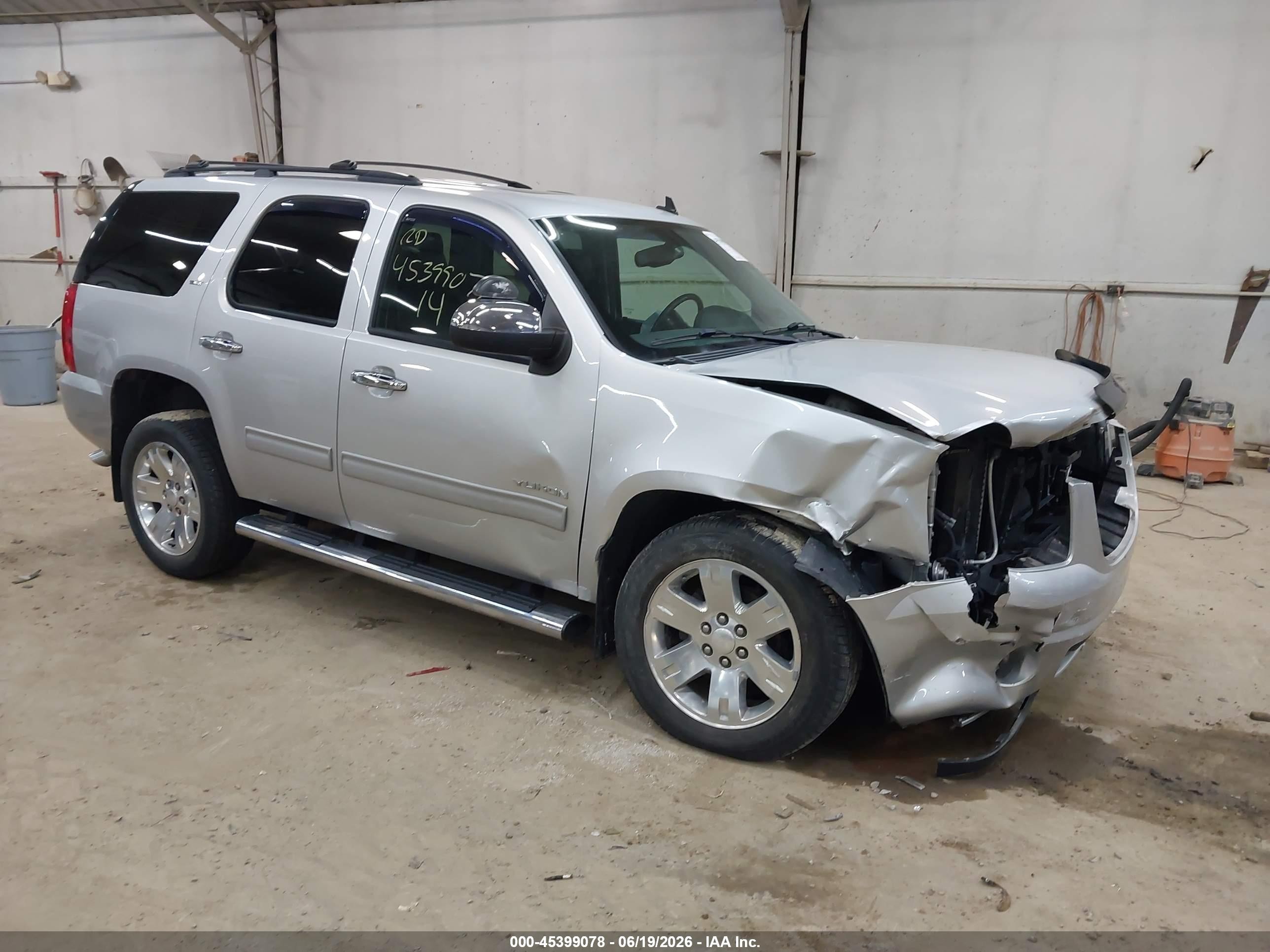 2014 Gmc Yukon Slt Silver vin: 1GKS2CE02ER245841