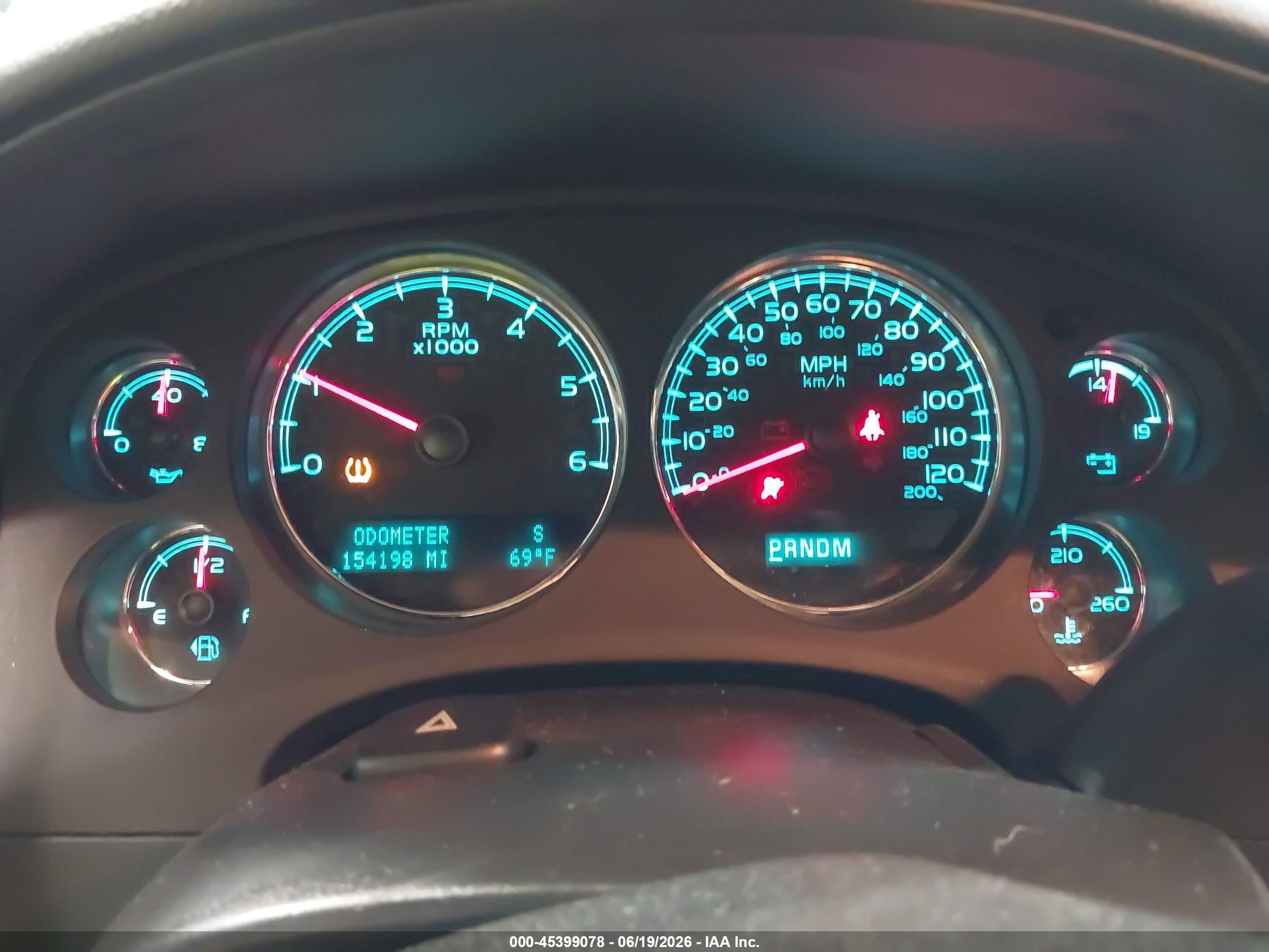2014 Gmc Yukon Slt Silver vin: 1GKS2CE02ER245841