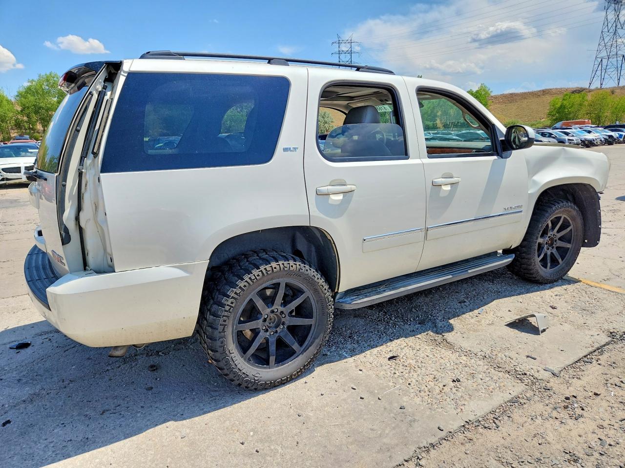 2012 Gmc Yukon Slt White vin: 1GKS2CE03CR267490