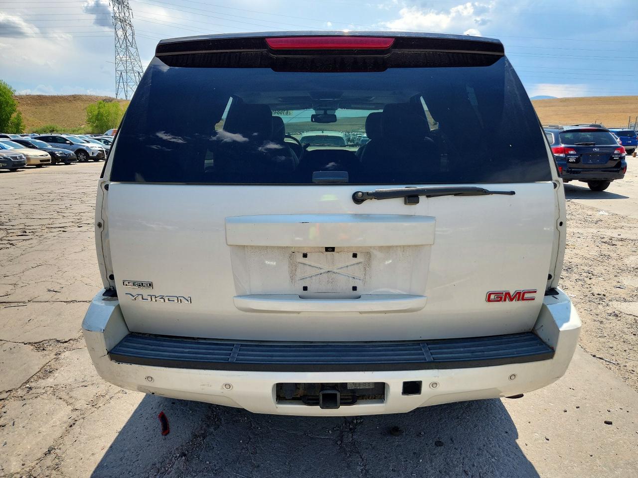 2012 Gmc Yukon Slt White vin: 1GKS2CE03CR267490