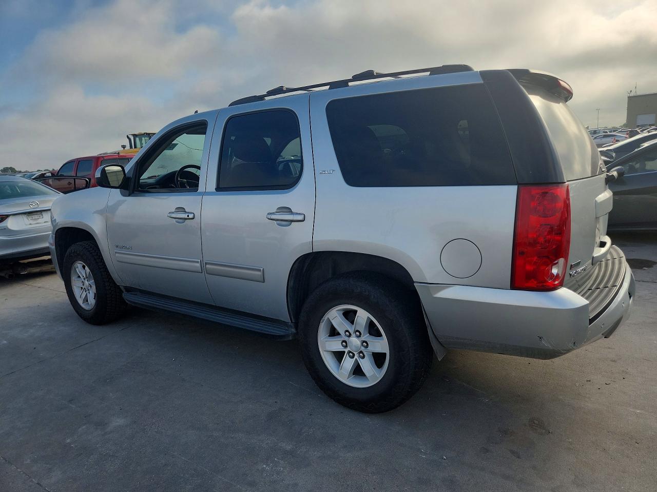 2012 Gmc Yukon Slt Silver vin: 1GKS2CE04CR290289