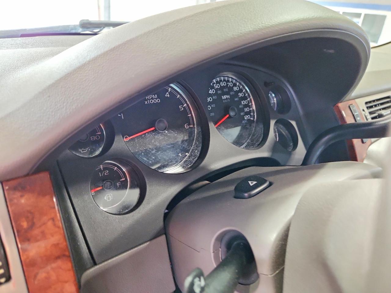2012 Gmc Yukon Slt Silver vin: 1GKS2CE04CR311500