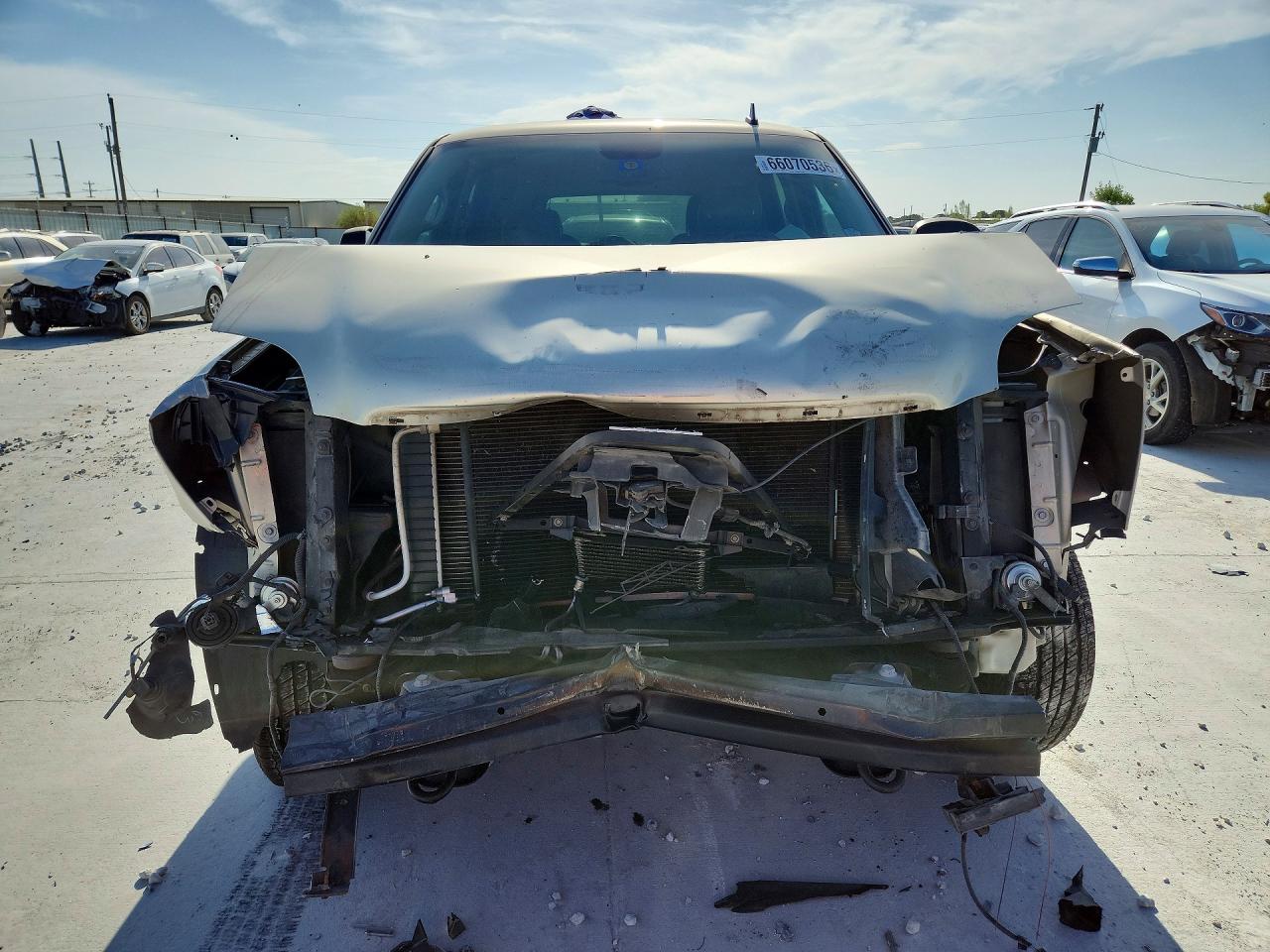 2013 Gmc Yukon Slt Золотой vin: 1GKS2CE04DR128339