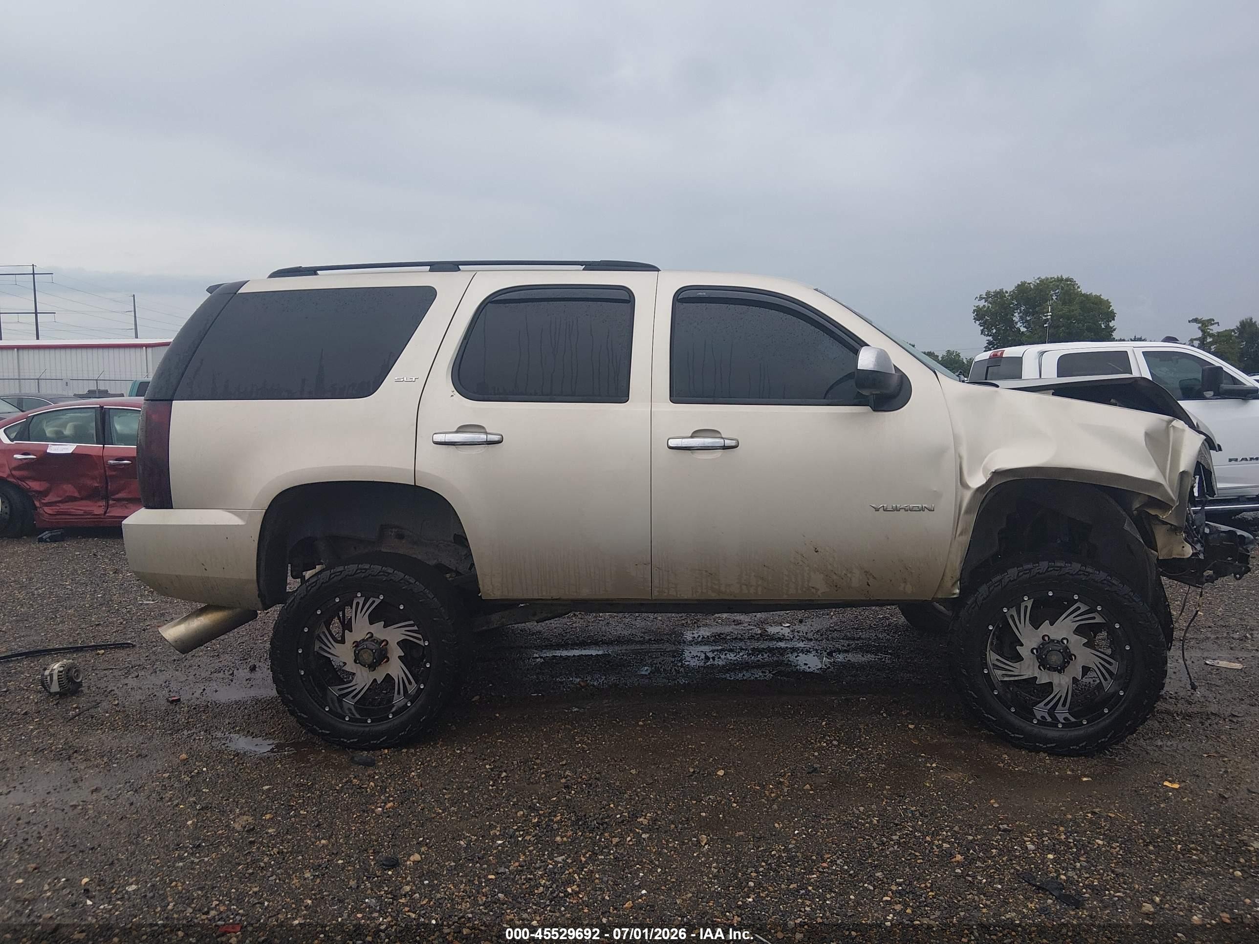 2013 Gmc Yukon Slt Silver vin: 1GKS2CE04DR176374