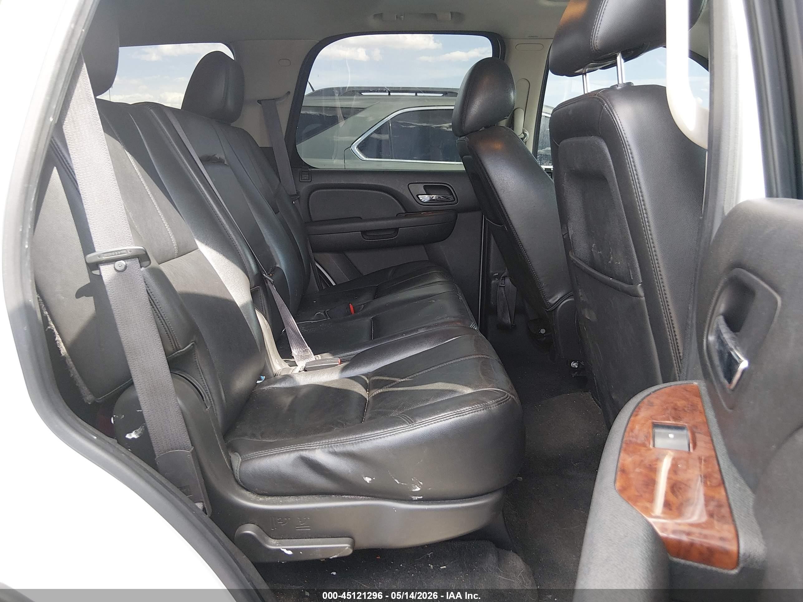 2013 Gmc Yukon Slt White vin: 1GKS2CE05DR161172