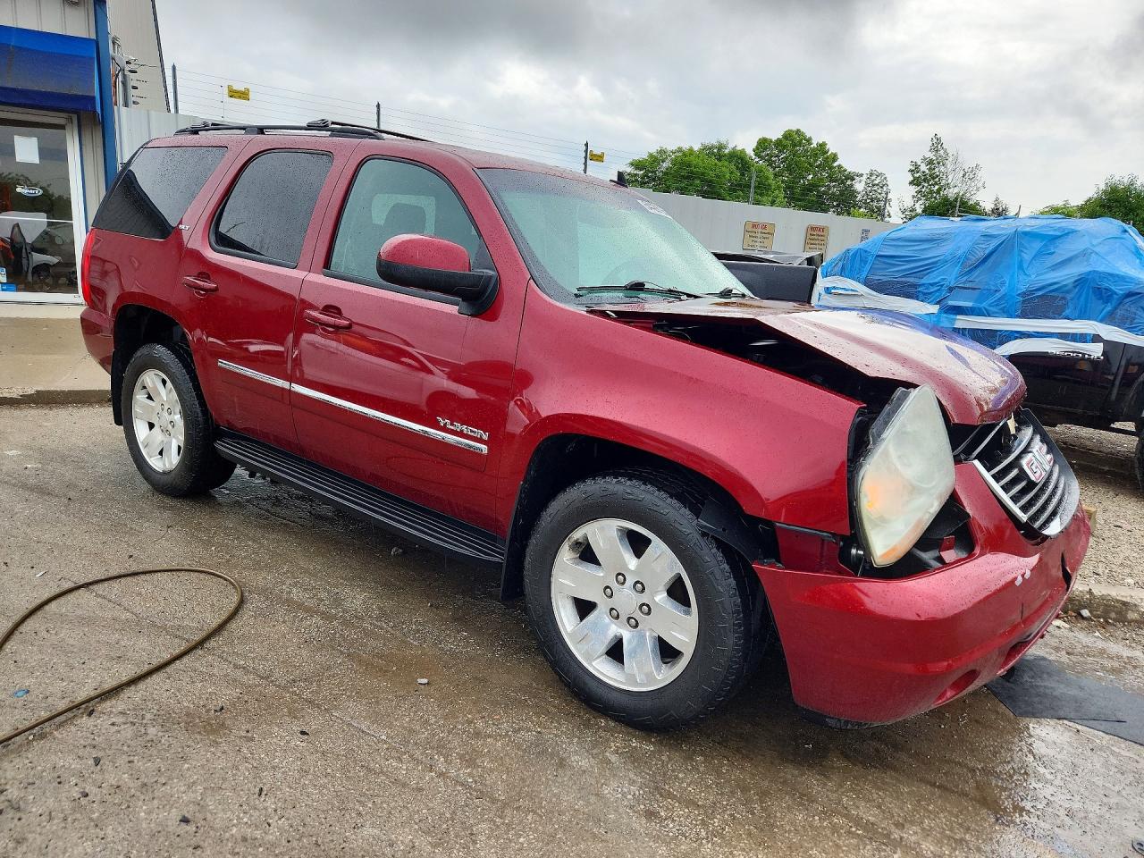 2011 Gmc Yukon Slt Red vin: 1GKS2CE06BR124838