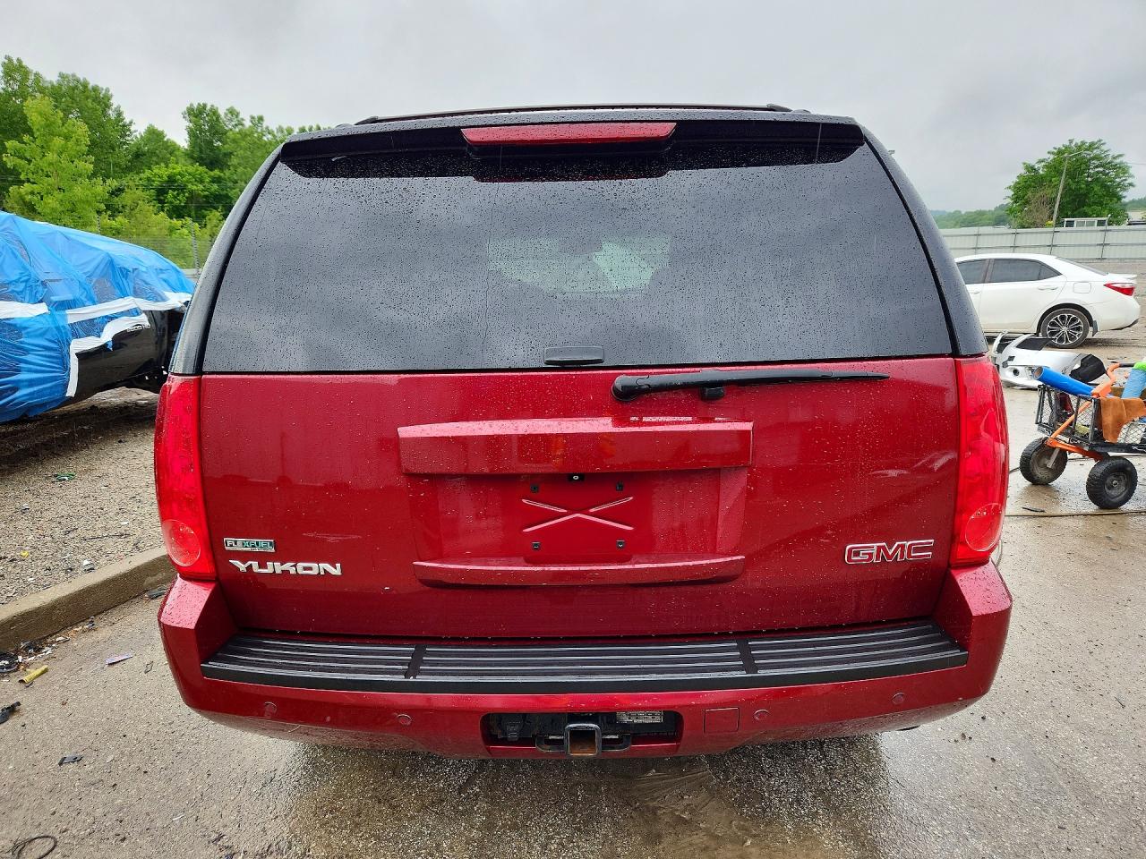 2011 Gmc Yukon Slt Red vin: 1GKS2CE06BR124838