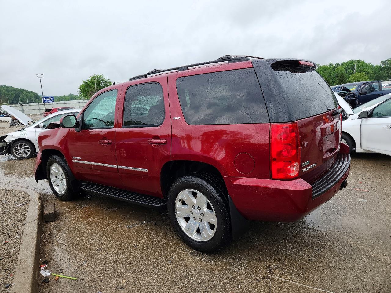 2011 Gmc Yukon Slt Red vin: 1GKS2CE06BR124838