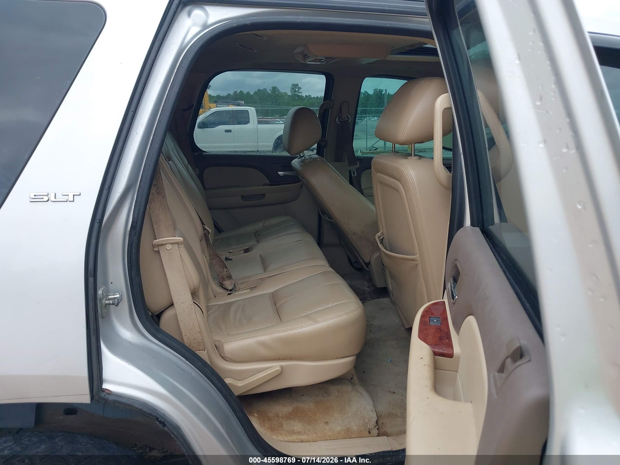 2011 Gmc Yukon Slt Silver vin: 1GKS2CE06BR370580