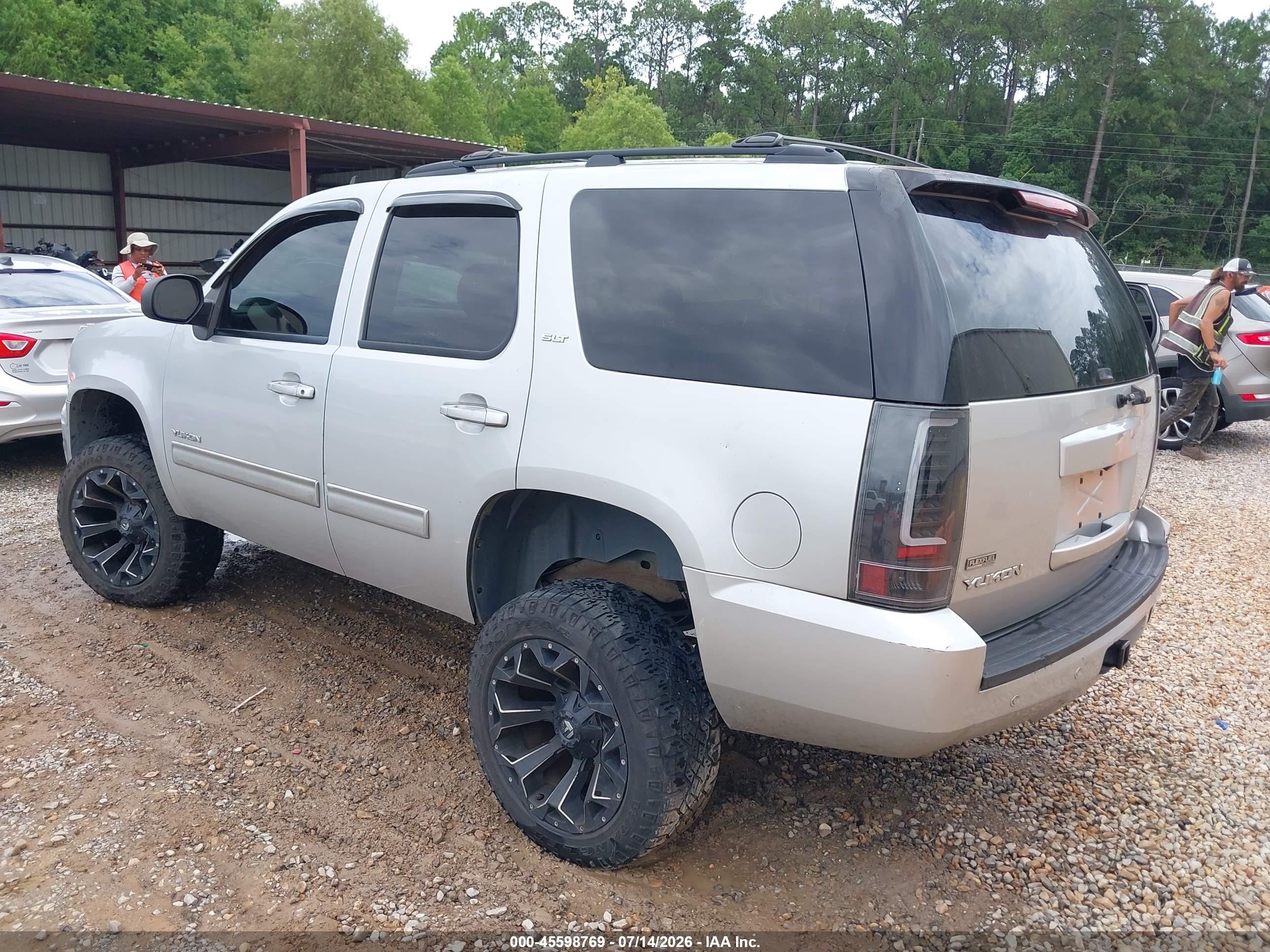 2011 Gmc Yukon Slt Silver vin: 1GKS2CE06BR370580