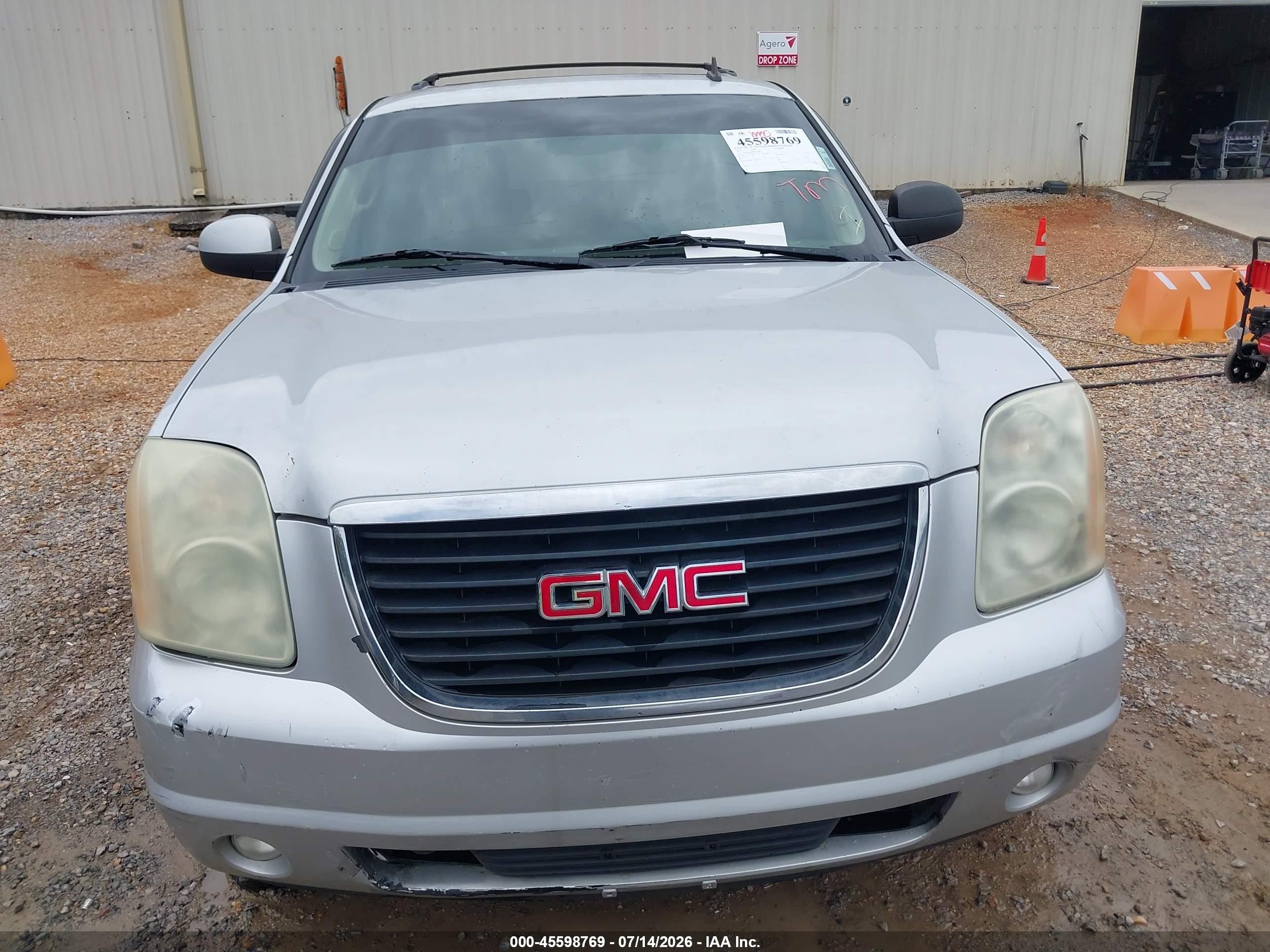 2011 Gmc Yukon Slt Silver vin: 1GKS2CE06BR370580