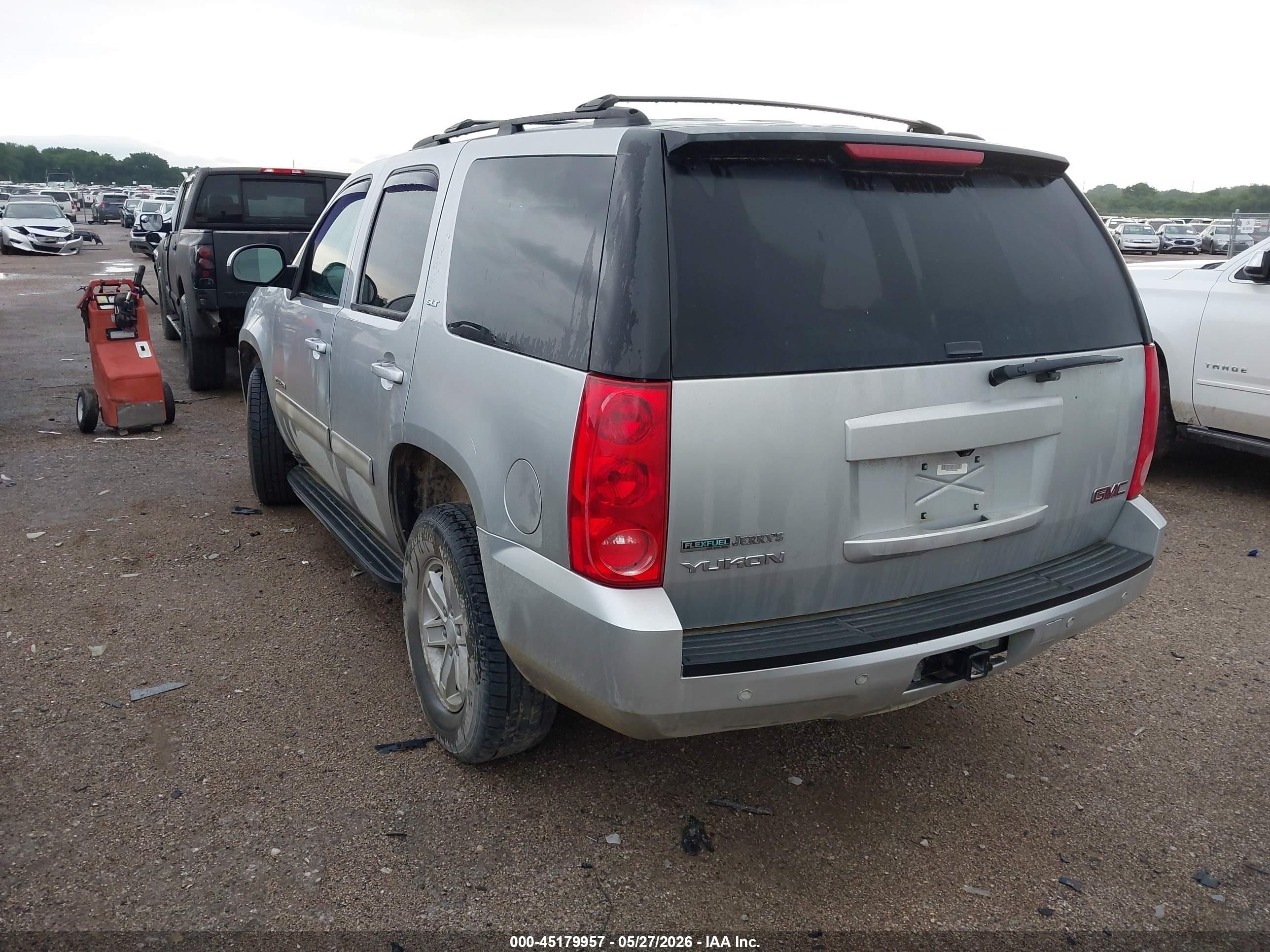 2012 Gmc Yukon Slt Silver vin: 1GKS2CE07CR158286