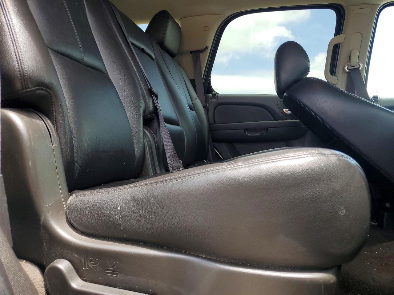 2012 Gmc Yukon Slt Серебряный vin: 1GKS2CE08CR152111