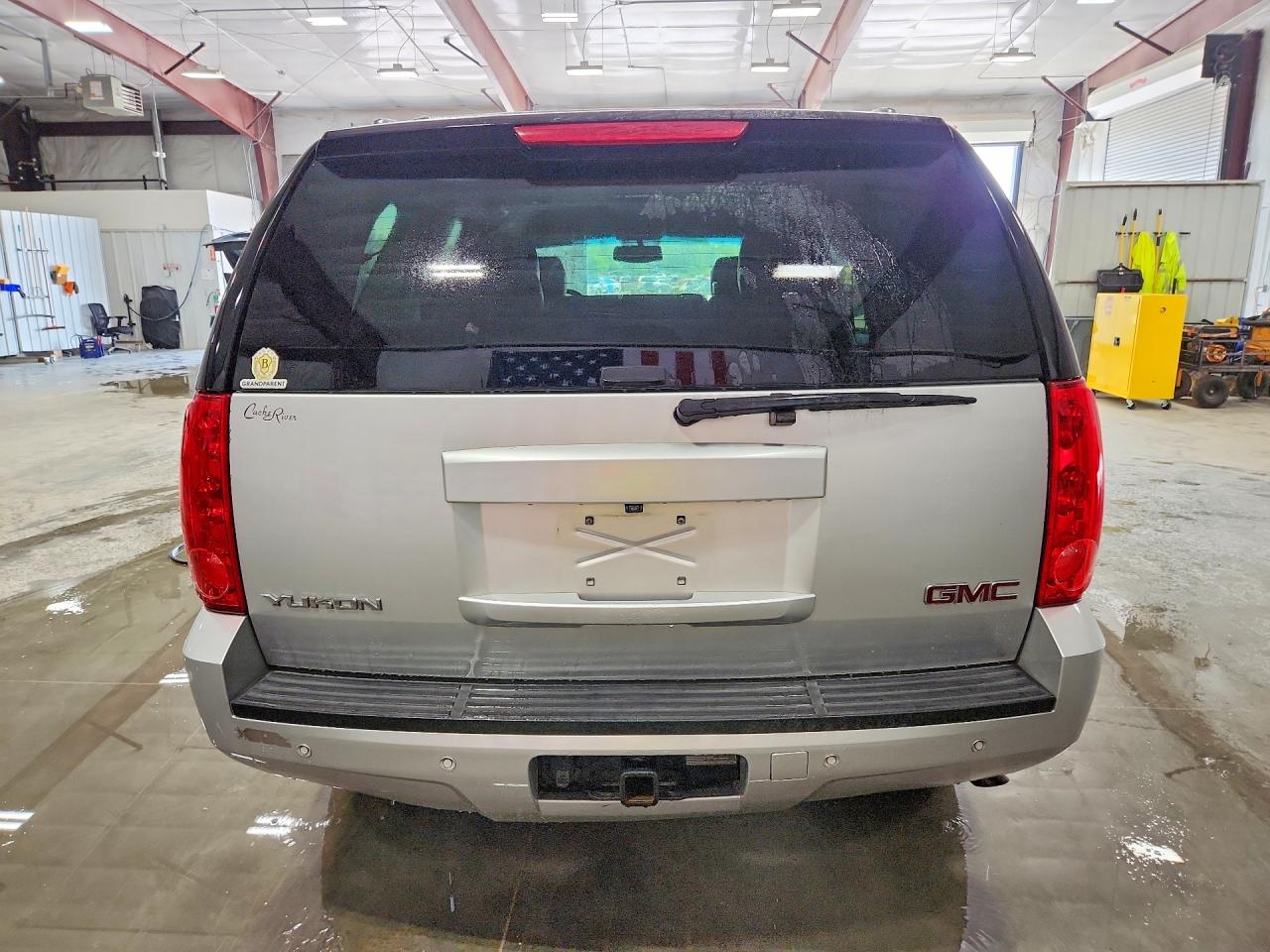 2014 Gmc Yukon Slt Silver vin: 1GKS2CE09ER199618