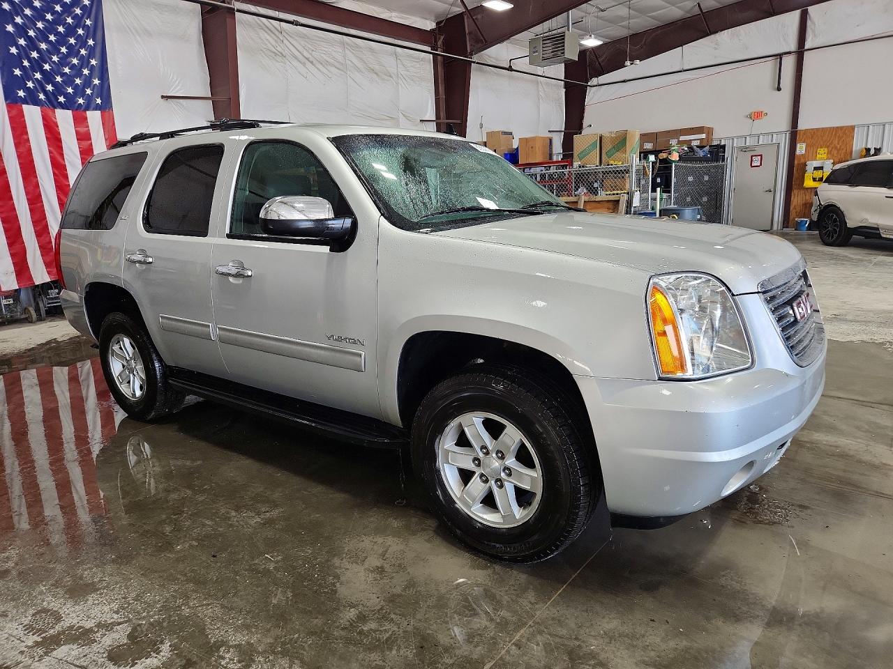 2014 Gmc Yukon Slt Silver vin: 1GKS2CE09ER199618