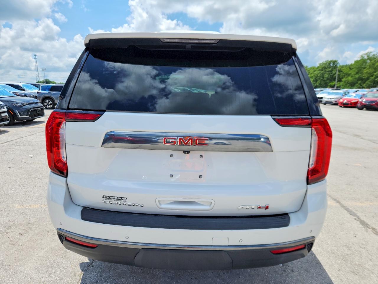 2023 Gmc Yukon At4 White vin: 1GKS2CKD6PR488157