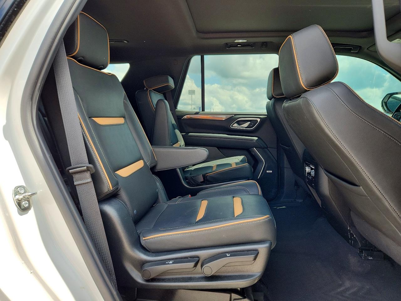 2023 Gmc Yukon At4 White vin: 1GKS2CKD6PR488157