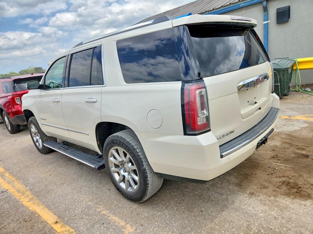 2015 Gmc Yukon Denali Белый vin: 1GKS2CKJ0FR588758