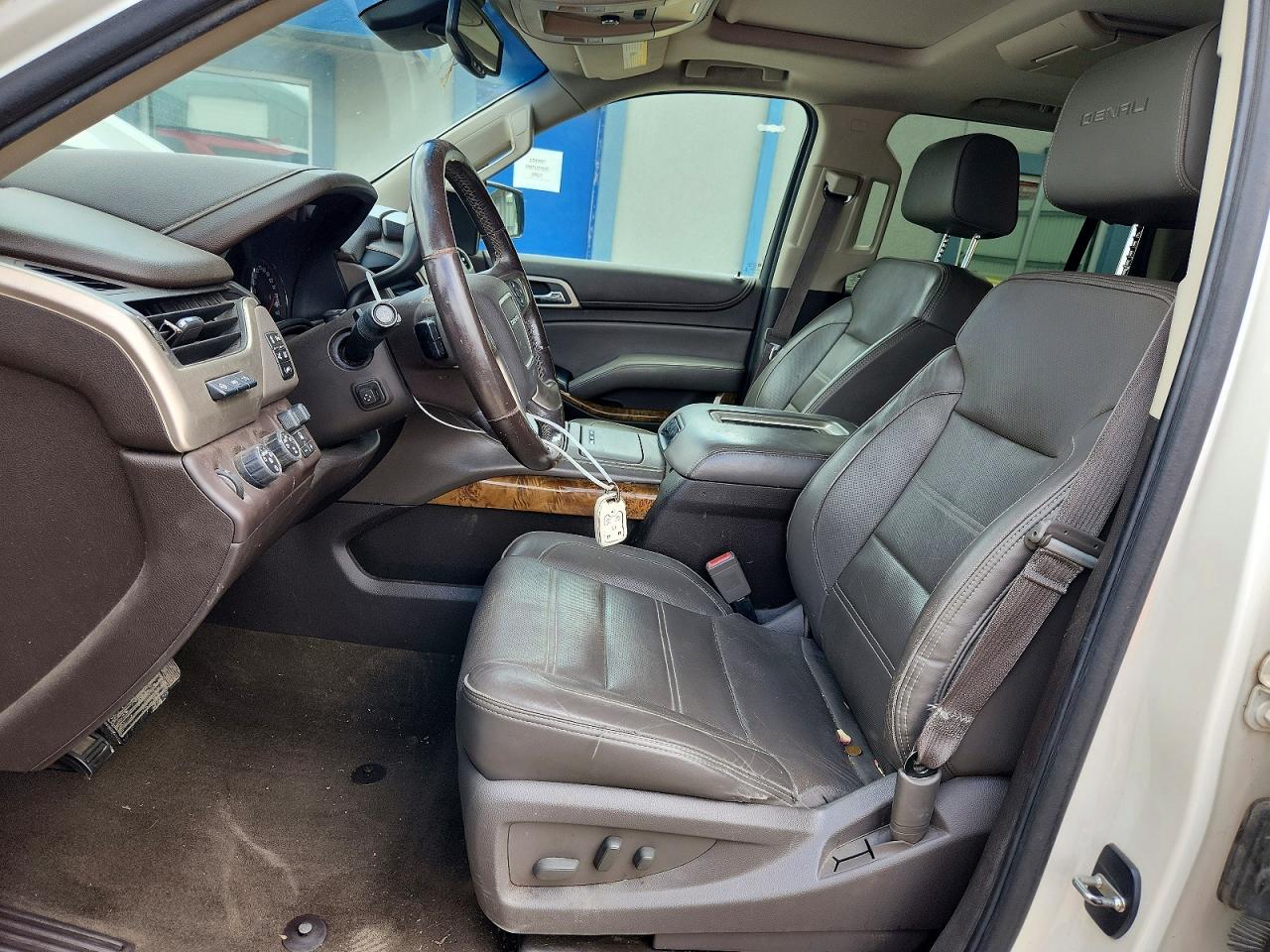 2015 Gmc Yukon Denali Белый vin: 1GKS2CKJ0FR588758