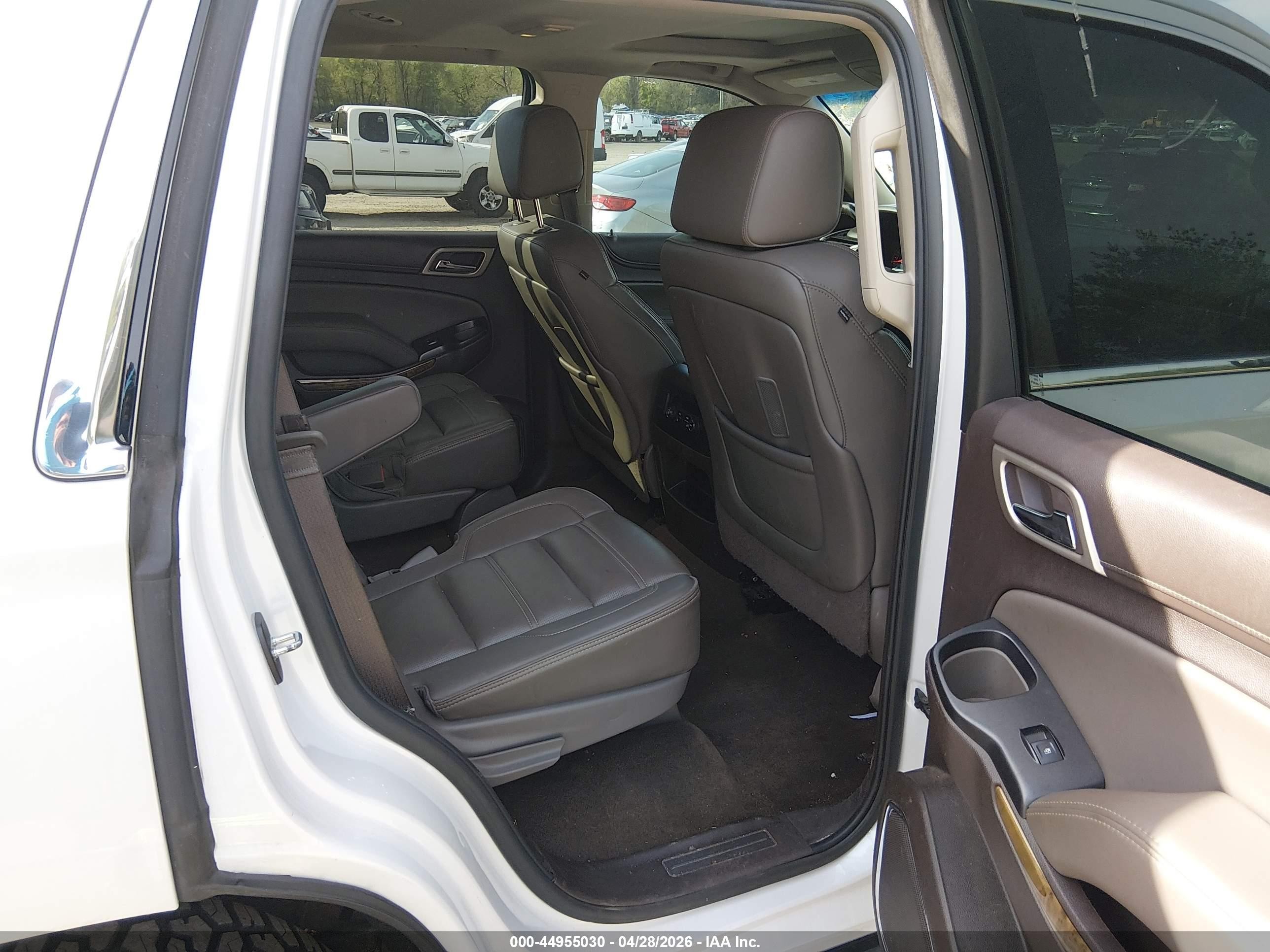 2016 Gmc Yukon Denali White vin: 1GKS2CKJ0GR398136