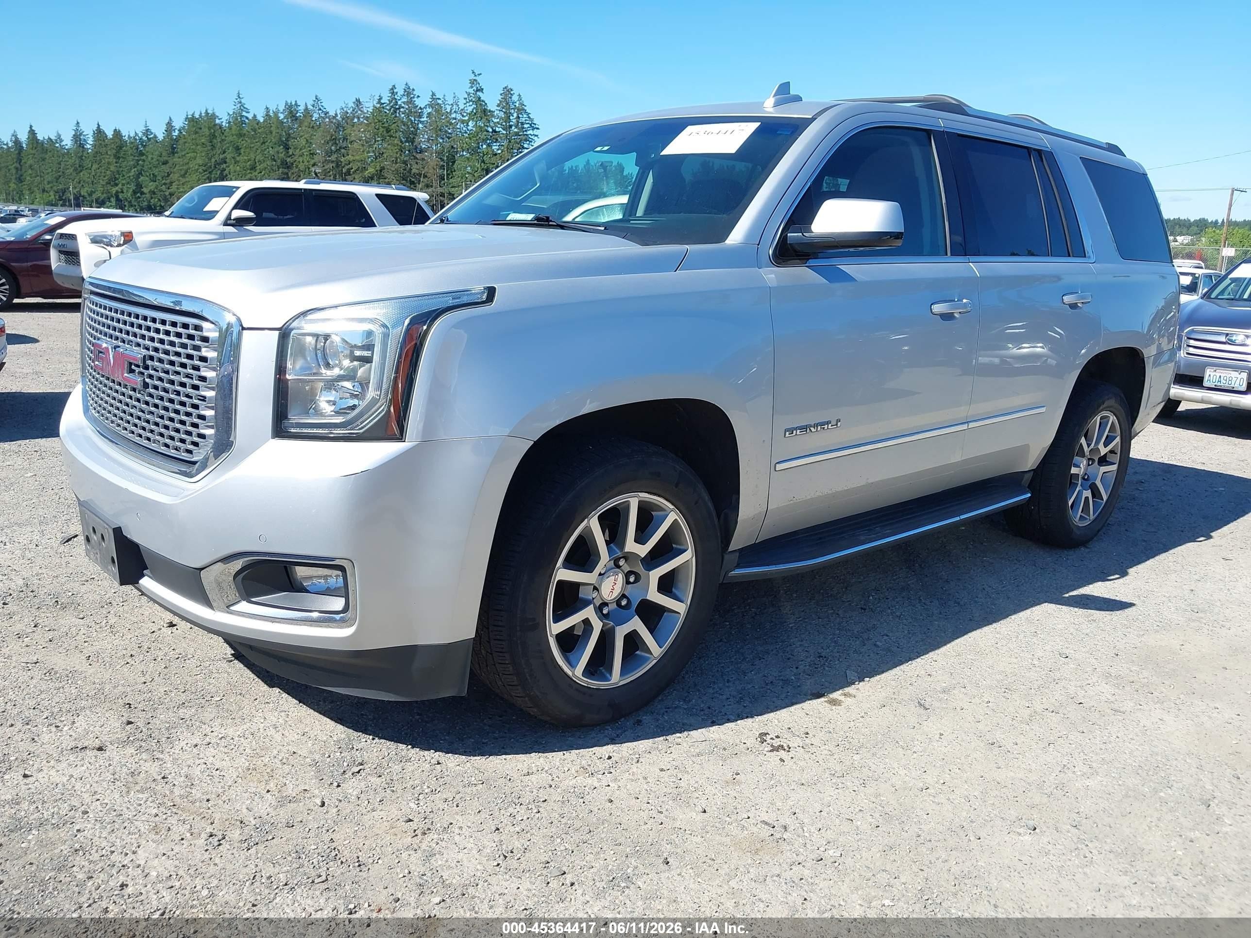 2017 Gmc Yukon Denali Silver vin: 1GKS2CKJ0HR382021