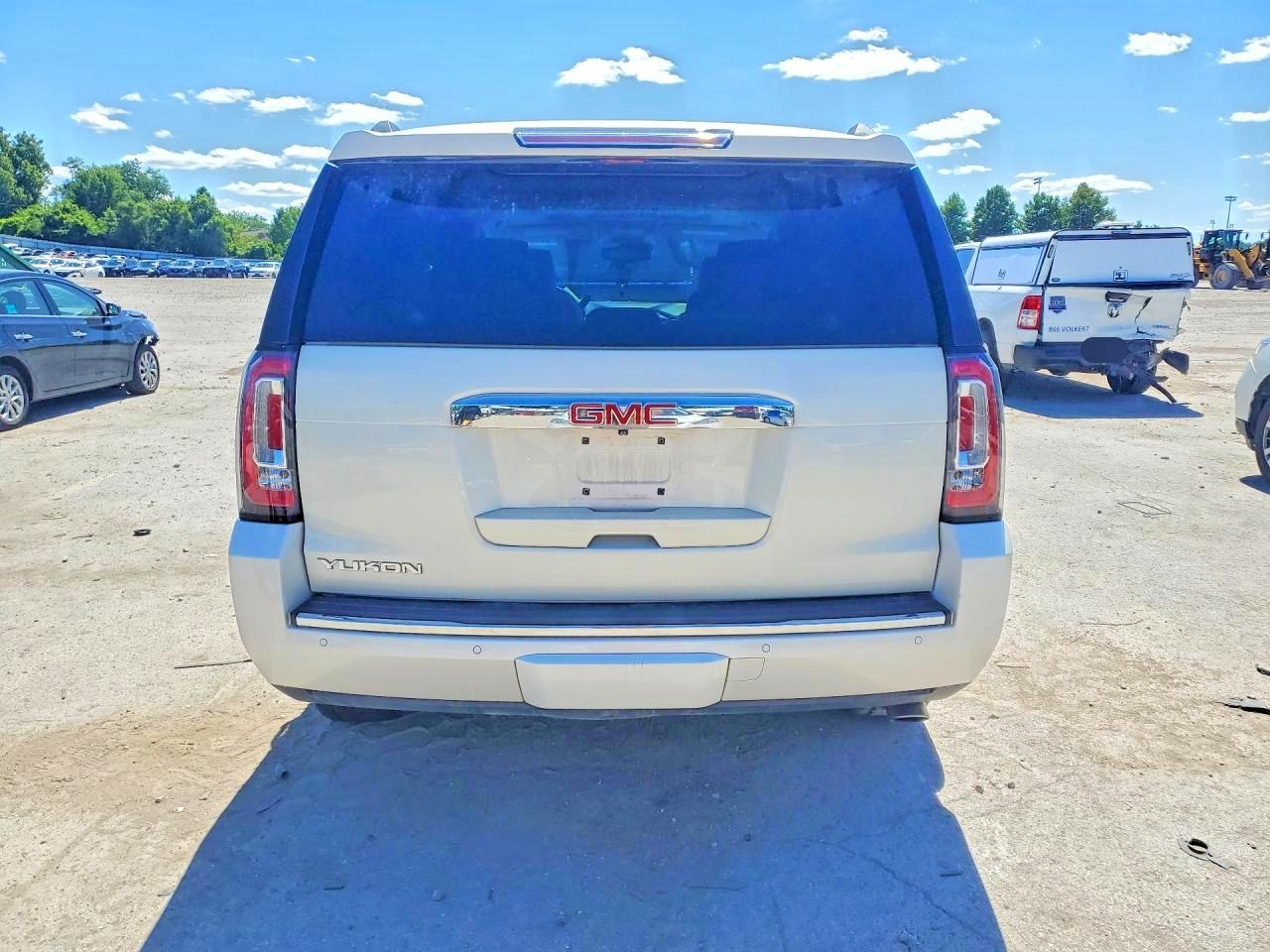 2015 Gmc Yukon Denali White vin: 1GKS2CKJ1FR541772