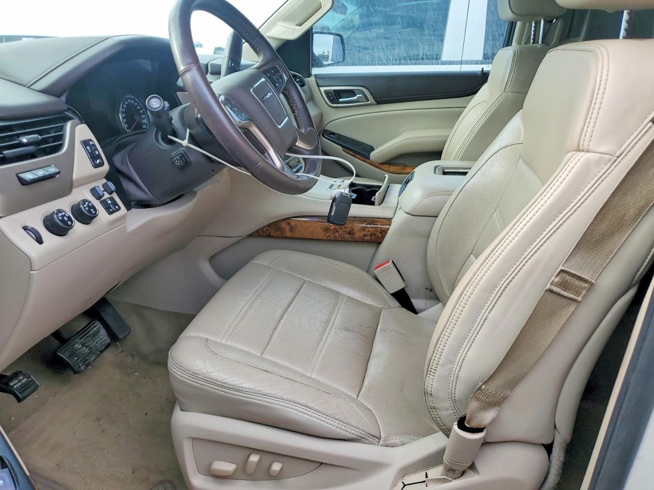 2015 Gmc Yukon Denali White vin: 1GKS2CKJ2FR269488