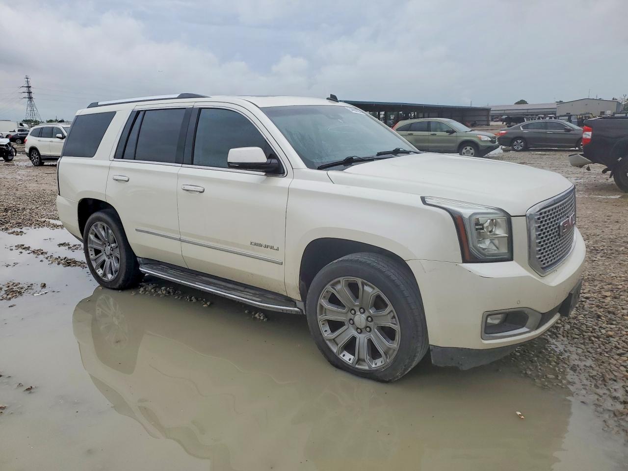 2015 Gmc Yukon Denali White vin: 1GKS2CKJ2FR269488