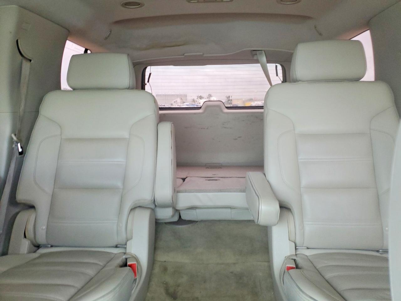 2015 Gmc Yukon Denali White vin: 1GKS2CKJ2FR269488