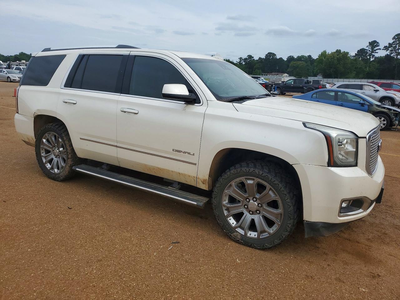 2015 Gmc Yukon Denali White vin: 1GKS2CKJ2FR645607