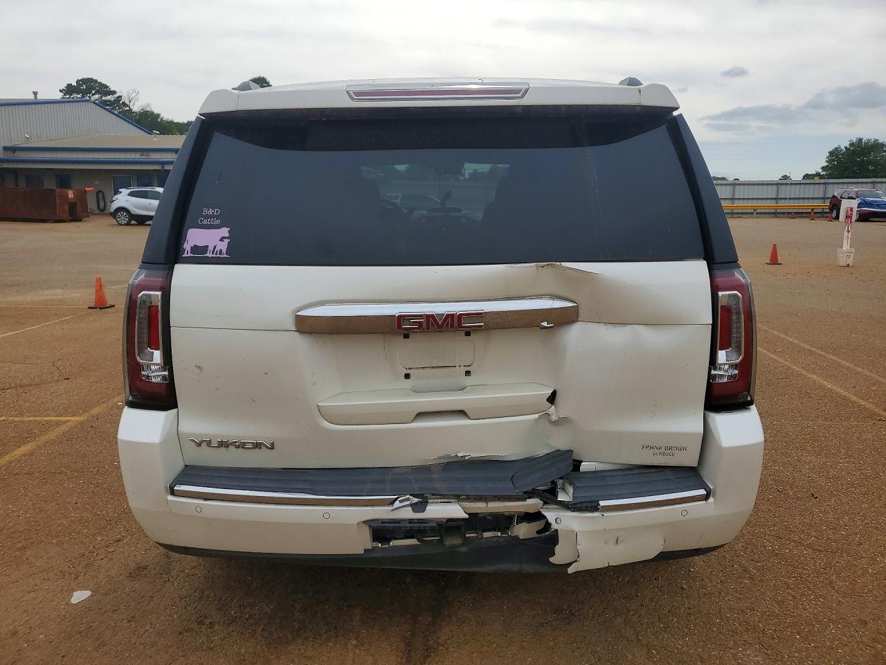 2015 Gmc Yukon Denali White vin: 1GKS2CKJ2FR645607